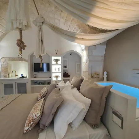 Eurydice With Infinity Jacuzzi * Ostuni