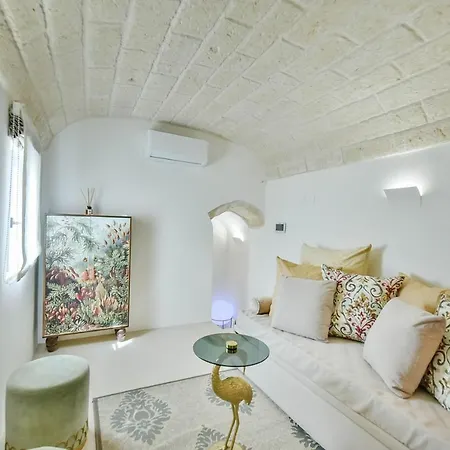Eurydice With Infinity Jacuzzi Apartament Ostuni