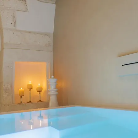 Lägenhet Eurydice With Infinity Jacuzzi