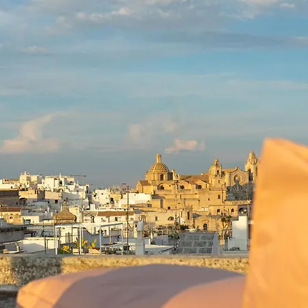 Eurydice With Infinity Jacuzzi דירה אוסטוני