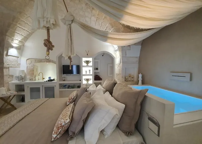 Eurydice With Infinity Jacuzzi * אוסטוני