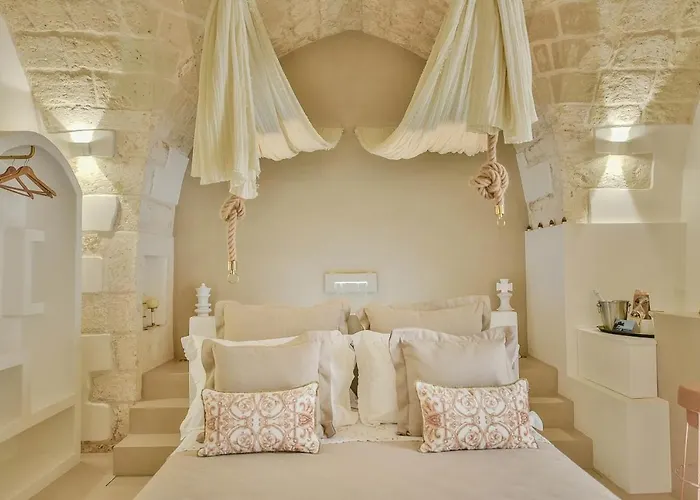 Eurydice With Infinity Jacuzzi דירה אוסטוני