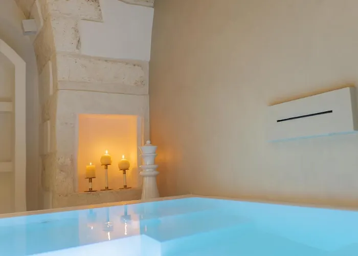 דירה Eurydice With Infinity Jacuzzi